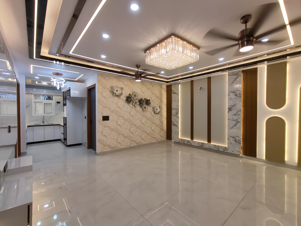 Premium 4 BHK Builder Floor for Sale in Bhagbati Extension Dwarka Mor in Bhagbati extension Dwarka mor